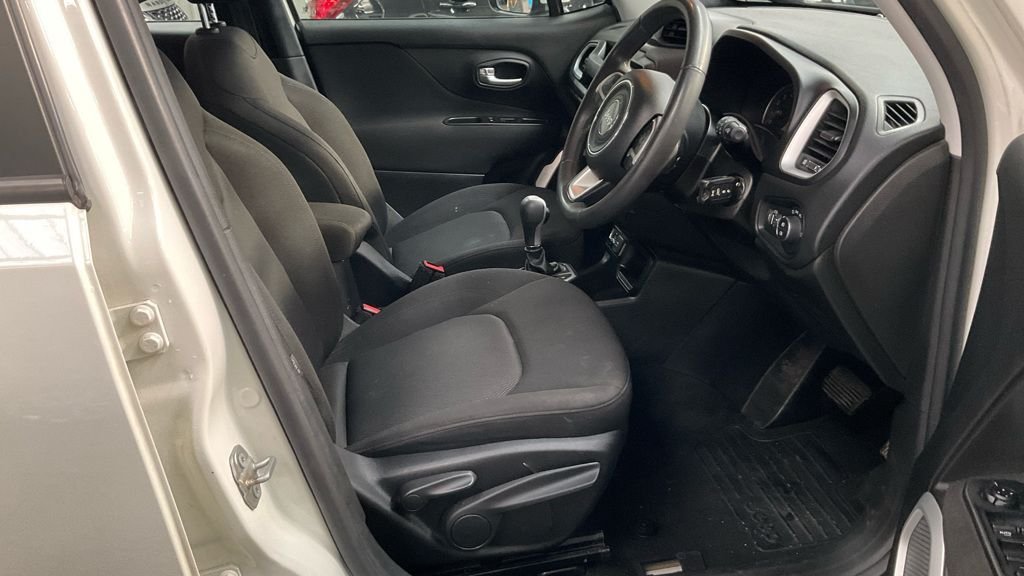 Used Jeep Renegade 2018 for sale - 76345751: Photo 8
