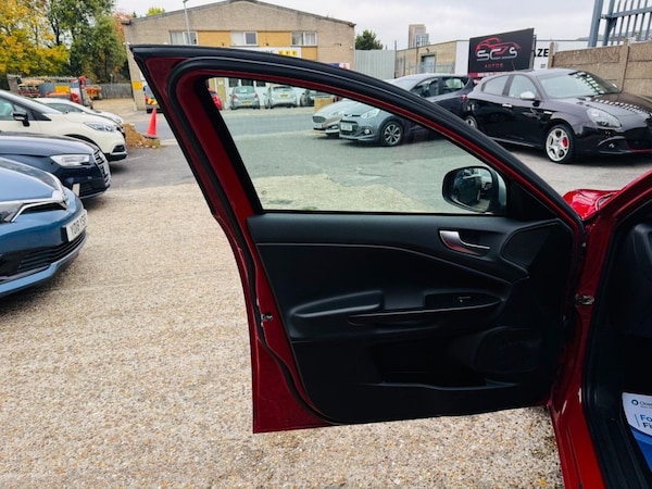 Used Alfa Romeo Giulietta 2016 for sale - 76273960: Photo 22
