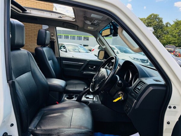 Used Mitsubishi Shogun 2015 for sale - 76235394: Photo 15