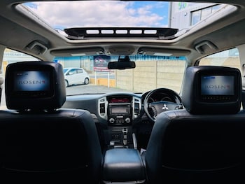 Used Mitsubishi Shogun 2015 for sale - 76235394: Photo 2