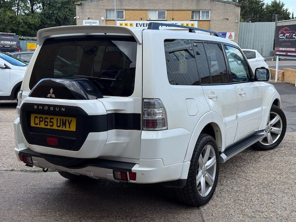 Used Mitsubishi Shogun 2015 for sale - 76235394: Photo 5