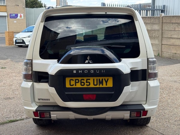 Used Mitsubishi Shogun 2015 for sale - 76235394: Photo 6