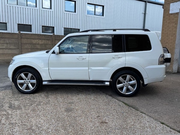 Used Mitsubishi Shogun 2015 for sale - 76235394: Photo 8