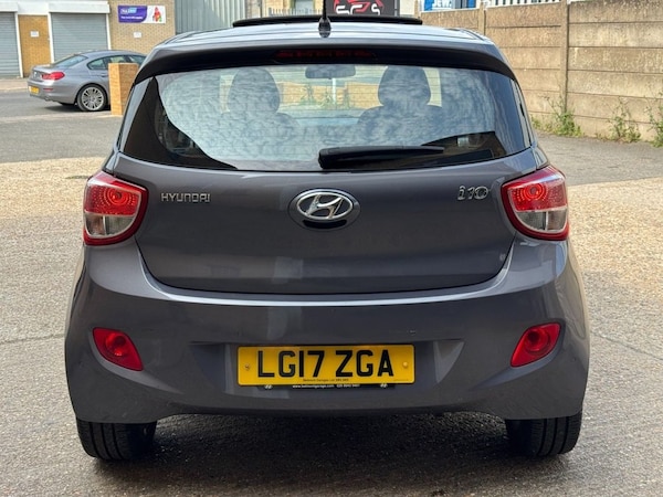 Used Hyundai i10 2017 for sale - 76235305: Photo 6