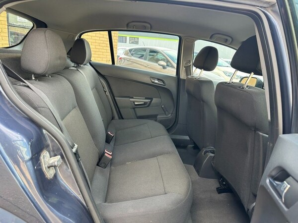 Used Vauxhall Astra 2009 for sale - 76236120: Photo 10