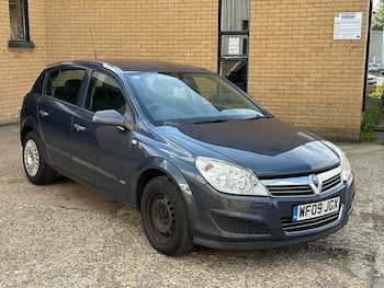 Used Vauxhall Astra 2009 for sale - 76236120: Photo