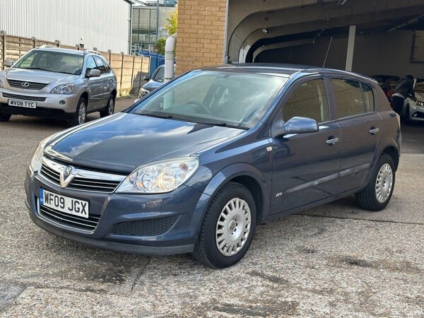 Used Vauxhall Astra 2009 for sale - 76236120: Photo 3