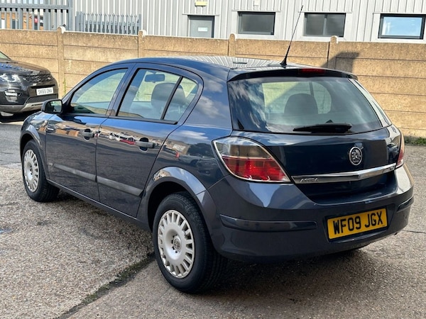 Used Vauxhall Astra 2009 for sale - 76236120: Photo 5