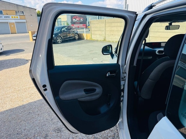 Used Citroen C3 Picasso 2013 for sale - 76235287: Photo 15