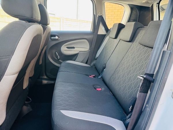 Used Citroen C3 Picasso 2013 for sale - 76235287: Photo 17