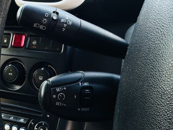 Used Citroen C3 Picasso 2013 for sale - 76235287: Photo 21