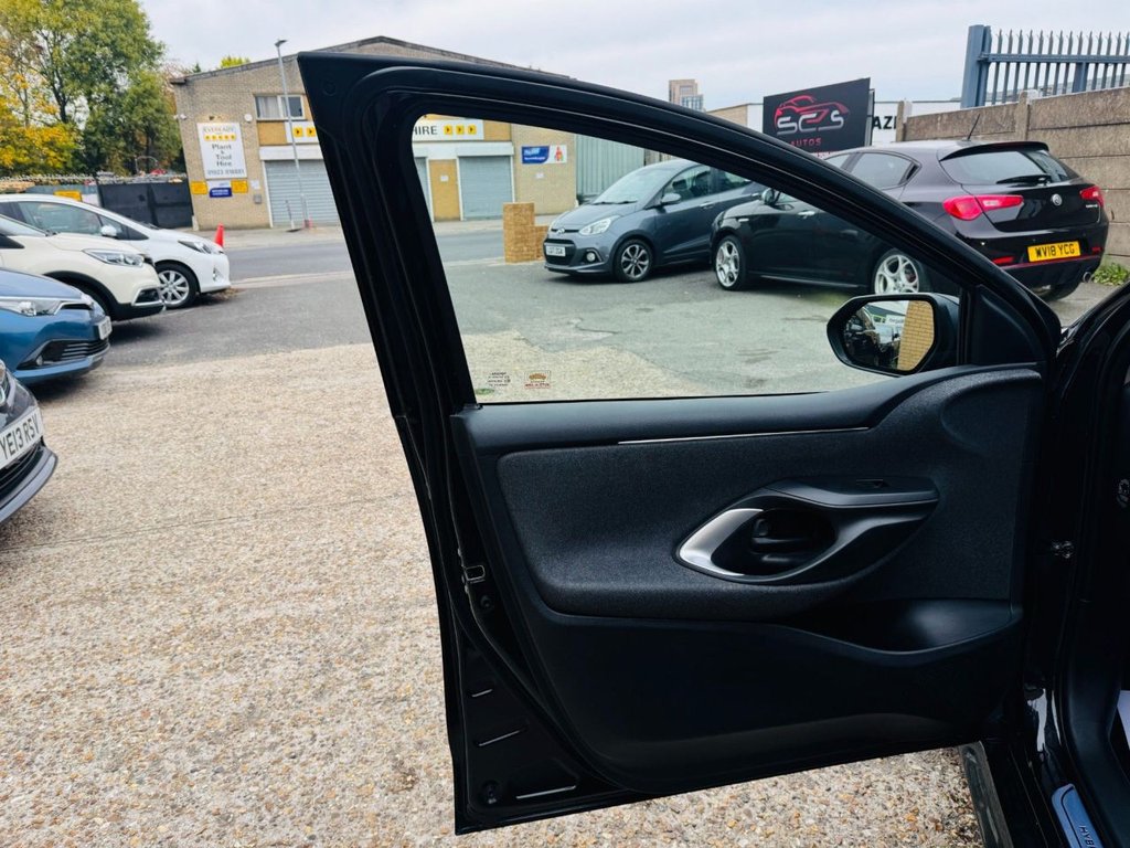 Used Toyota Yaris 2021 for sale - 76313117: Photo 19