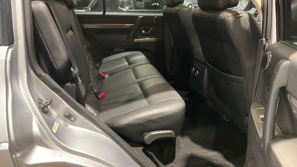 Used Mitsubishi Shogun 2016 for sale - 76250113: Photo 8