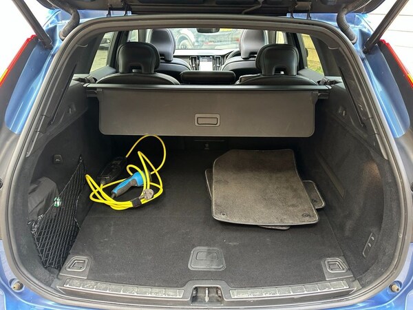 Used Volvo XC60 2019 for sale - 76235522: Photo 8