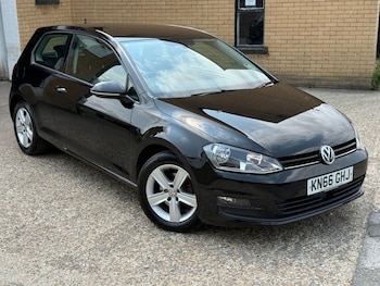 Used Volkswagen Golf 2016 for sale - 76235296: Photo