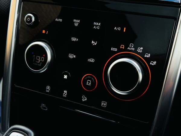Used Land Rover Discovery Sport 2021 for sale - 76235260: Photo 38