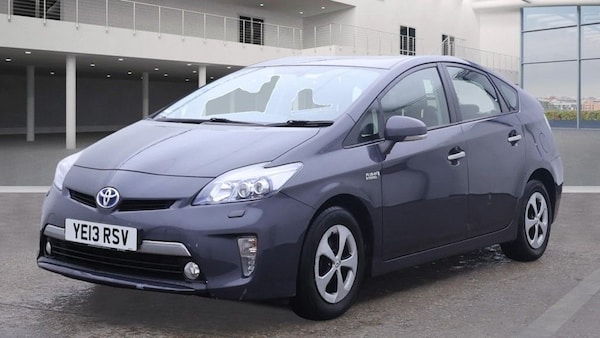 Used Toyota Prius 2013 for sale - 76235662: Photo 2