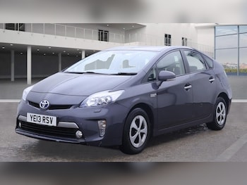 Used Toyota Prius 2013 for sale - 76235662: Photo 2