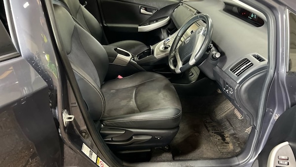 Used Toyota Prius 2013 for sale - 76235662: Photo 9