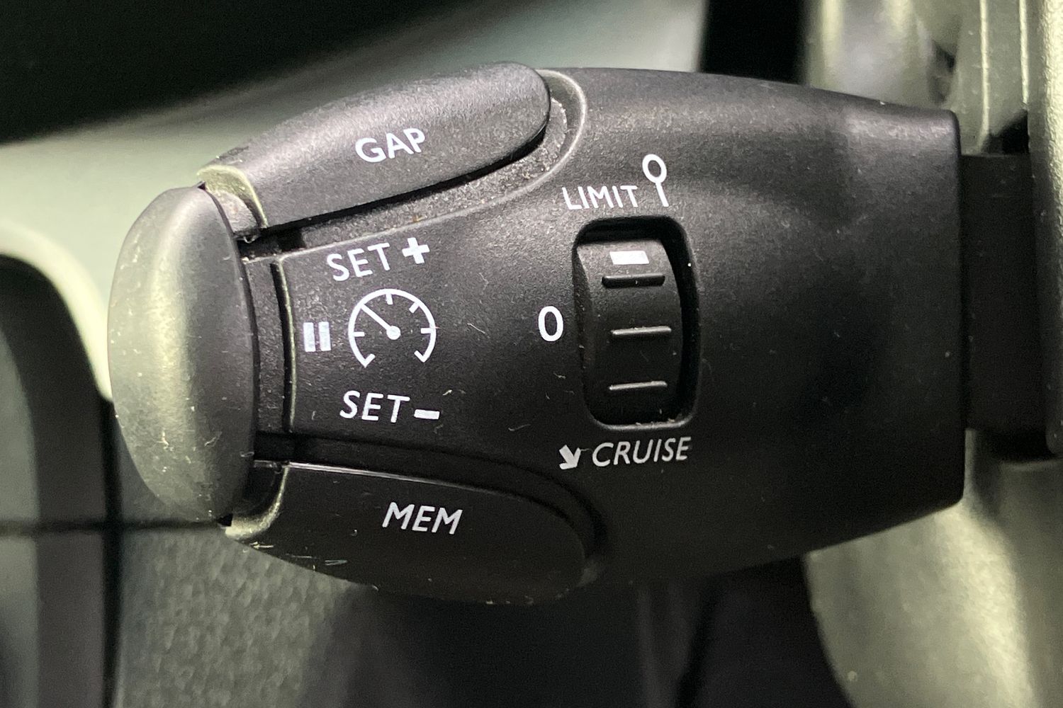 Used Peugeot Traveller 2018 for sale - 76610986: Photo 14