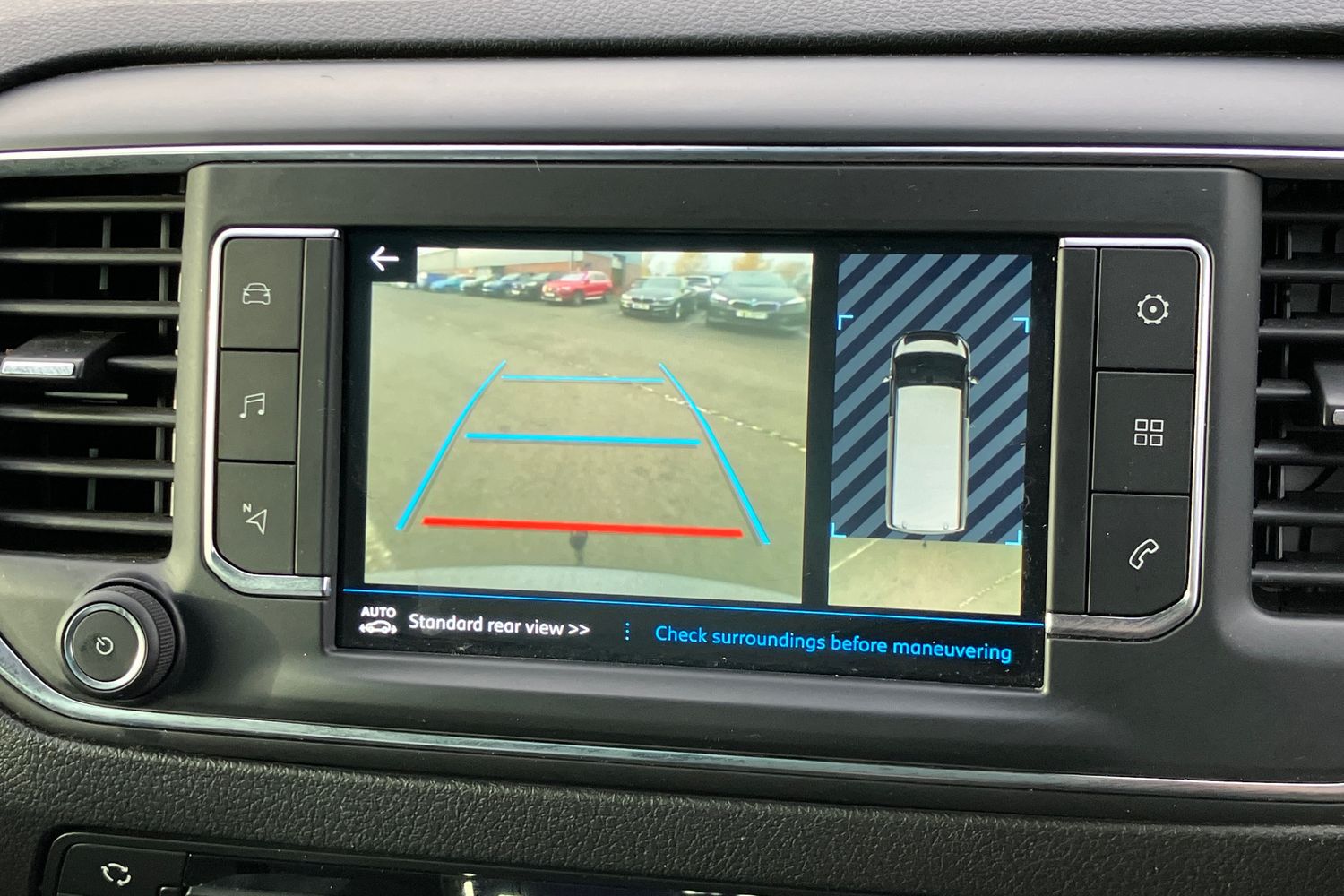 Used Peugeot Traveller 2018 for sale - 76610986: Photo 8