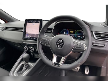 Used Renault Clio 2024 for sale - 77628486: Photo