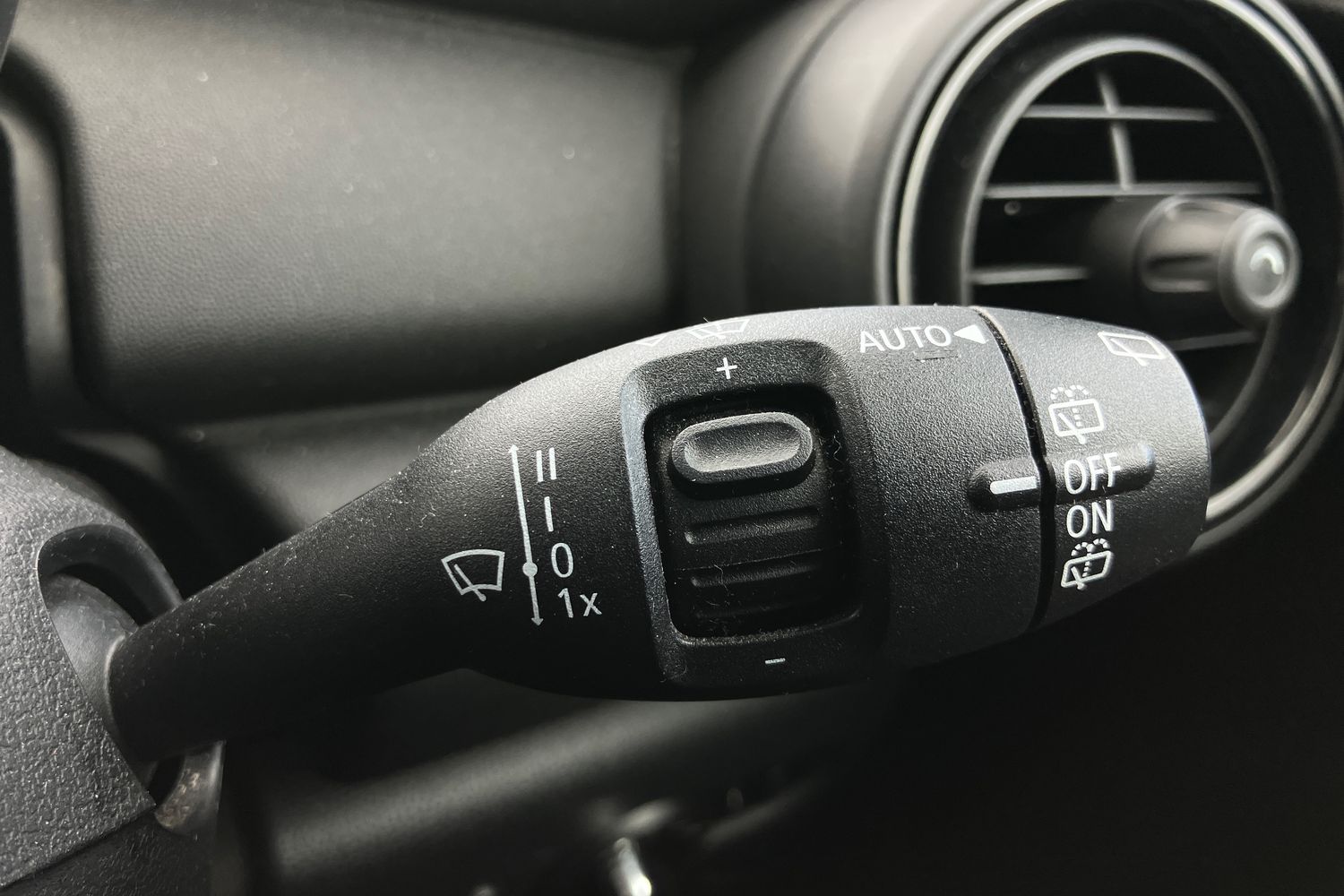 Used MINI Hatch 2019 for sale - 76115110: Photo 15