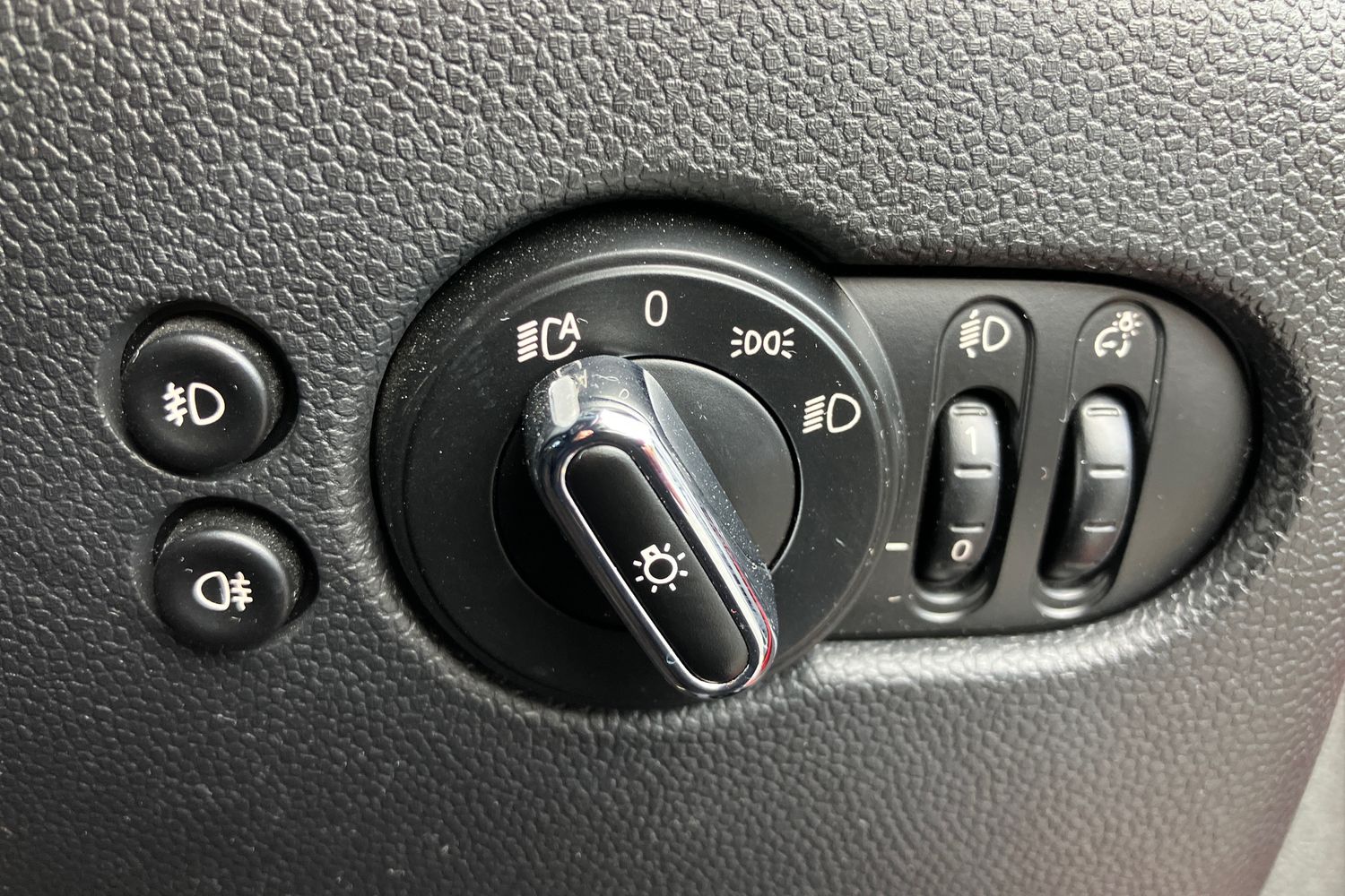 Used MINI Hatch 2019 for sale - 76115110: Photo 17