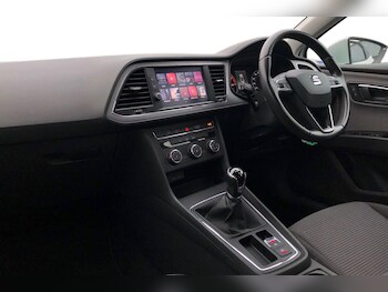 Used SEAT Leon 2019 for sale - 77303110: Photo