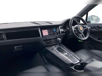 Used Porsche Macan 2018 for sale - 77728781: Photo