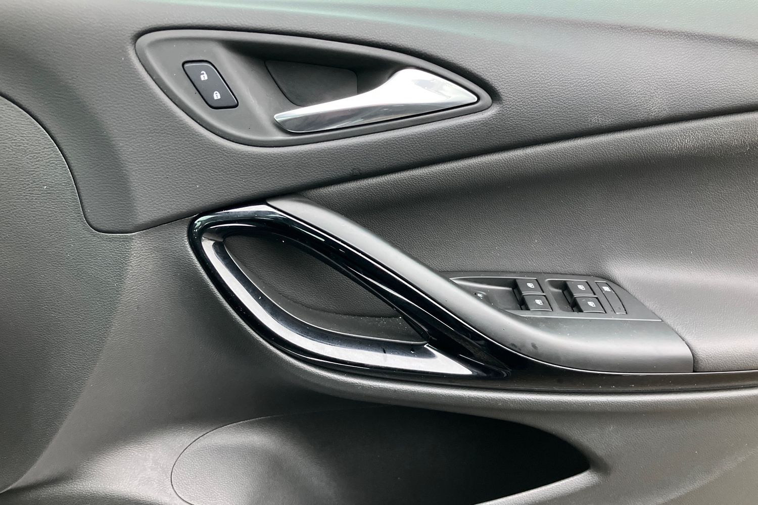 Used Vauxhall Astra 2019 for sale - 77680130: Photo 21