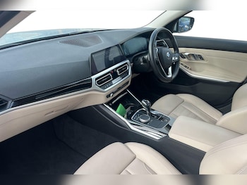 Used BMW 3 Series 2020 for sale - 77374402: Photo