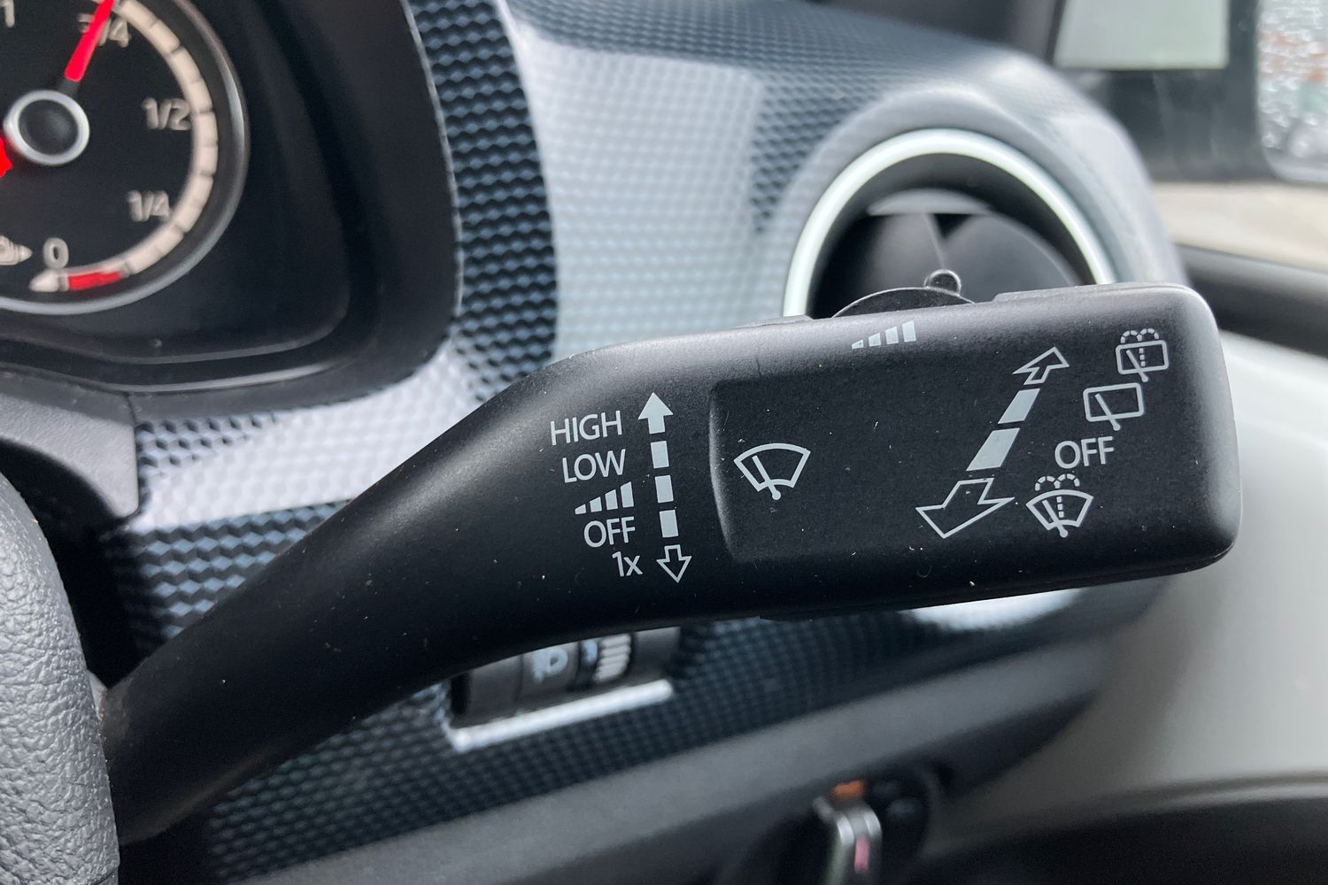 Used Volkswagen up! 2021 for sale - 77194912: Photo 14