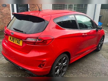 Used Ford Fiesta 2018 for sale - 77407525: Photo