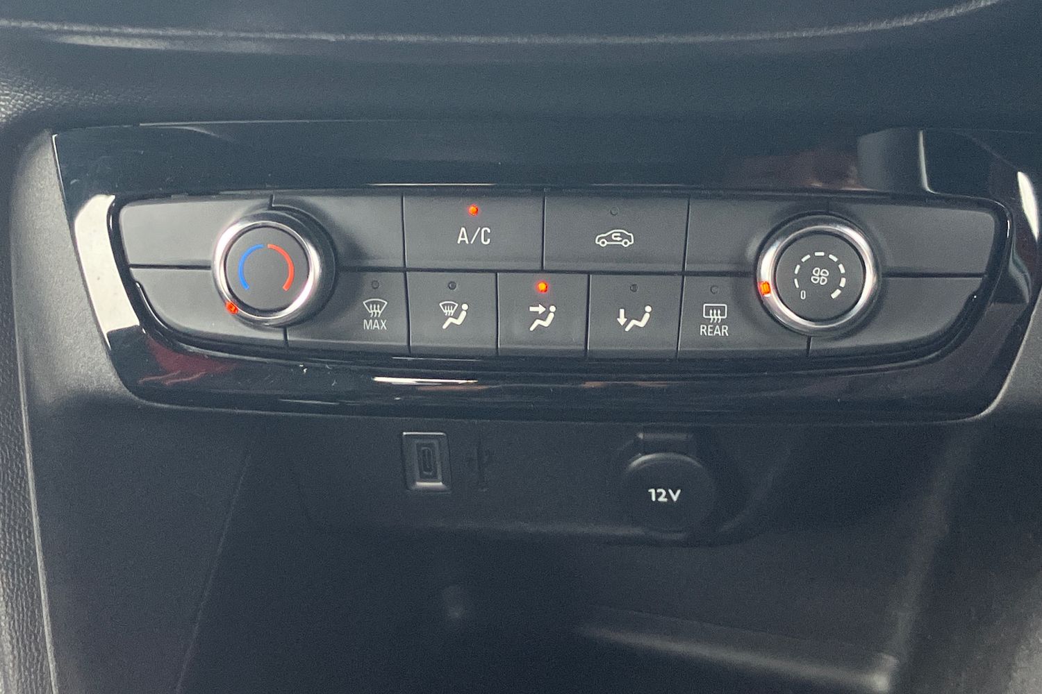 Used Vauxhall Corsa 2024 for sale - 76115161: Photo 9