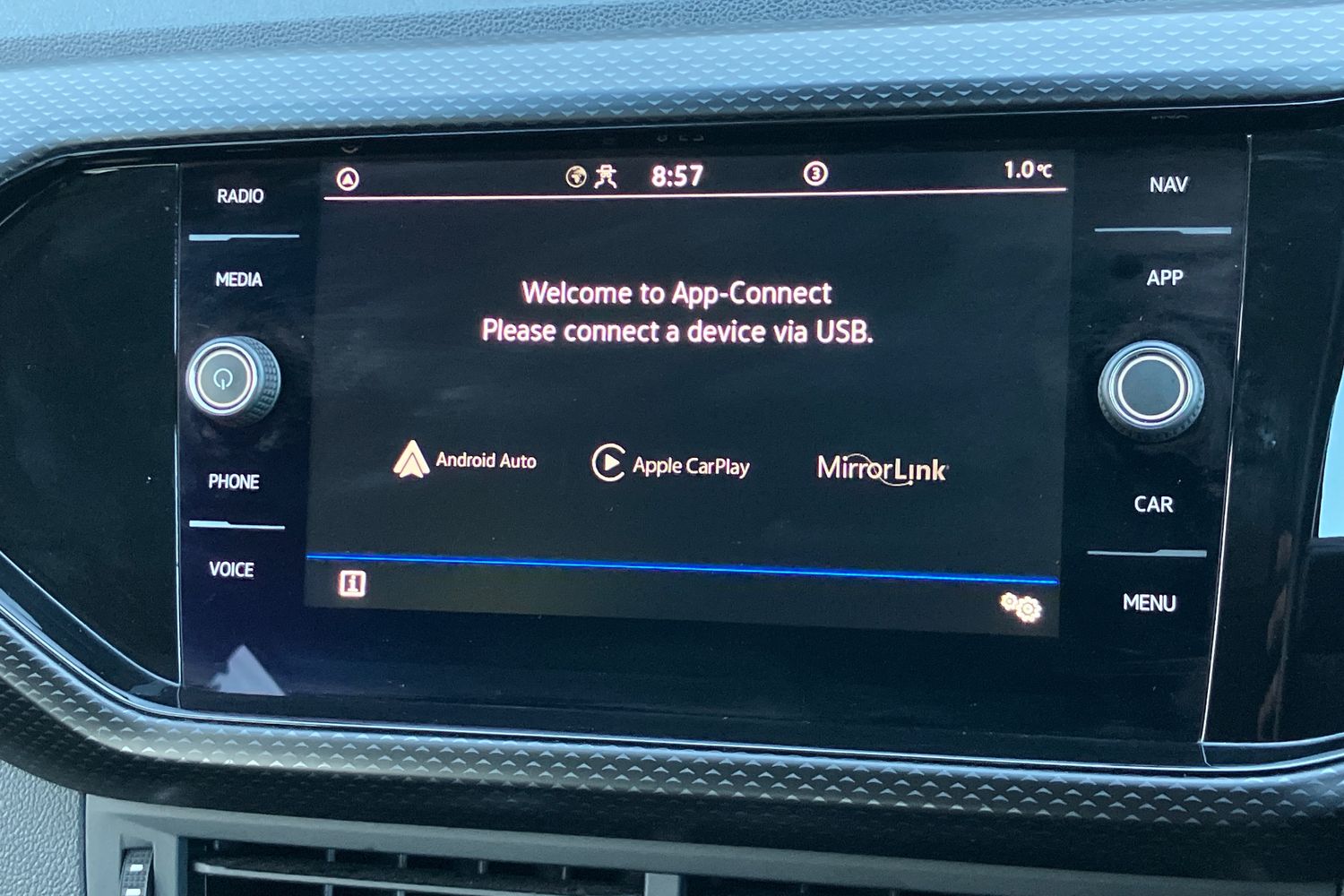 Used Volkswagen T-Cross 2023 for sale - 76421347: Photo 8