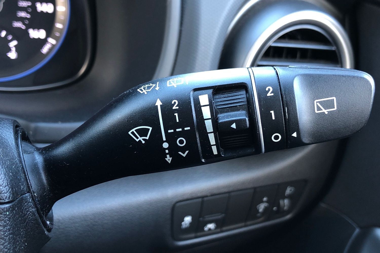 Used Hyundai KONA 2020 for sale - 76961548: Photo 8