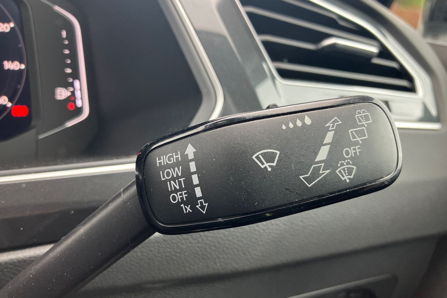 Used Volkswagen Tiguan 2020 for sale - 75825189: Photo 15