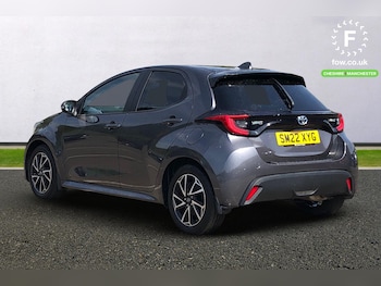 Used Toyota Yaris 2022 for sale - 75863212: Photo