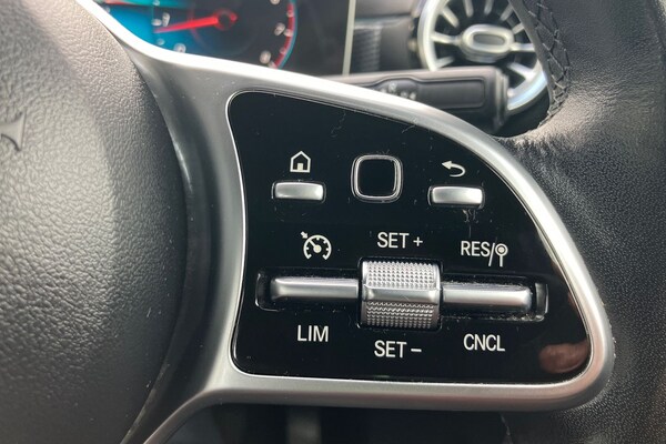 Used Mercedes-Benz A-Class 2018 for sale - 76128371: Photo 12