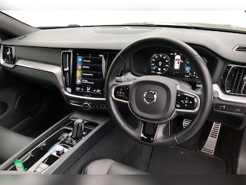 Used Volvo V60 2021 for sale - 76206824: Photo 3
