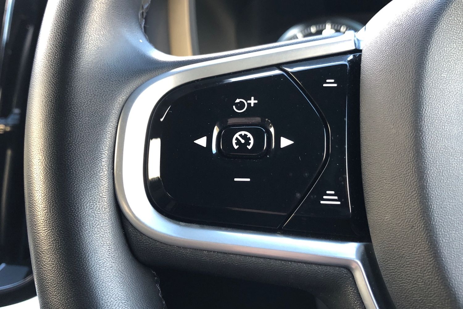 Used Volvo V60 2021 for sale - 76206824: Photo 6