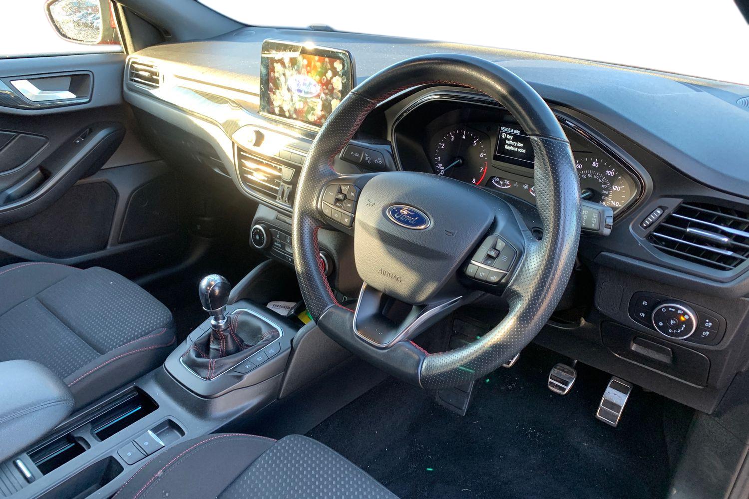 Used Ford Focus 2019 for sale - 76637091: Photo 3