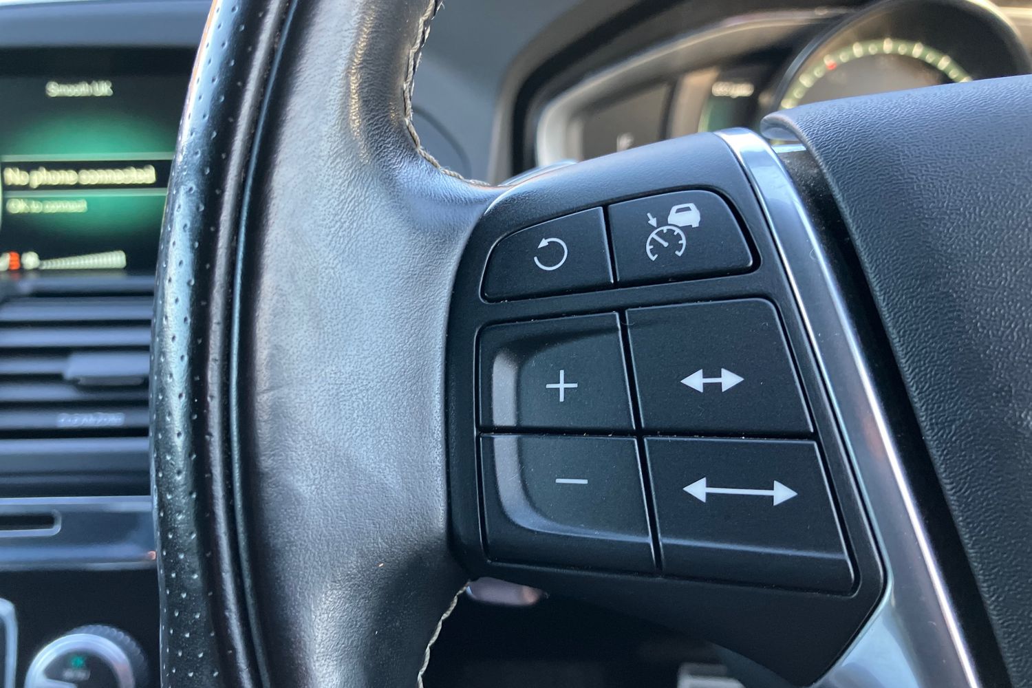 Used Volvo XC60 2016 for sale - 75879316: Photo 11