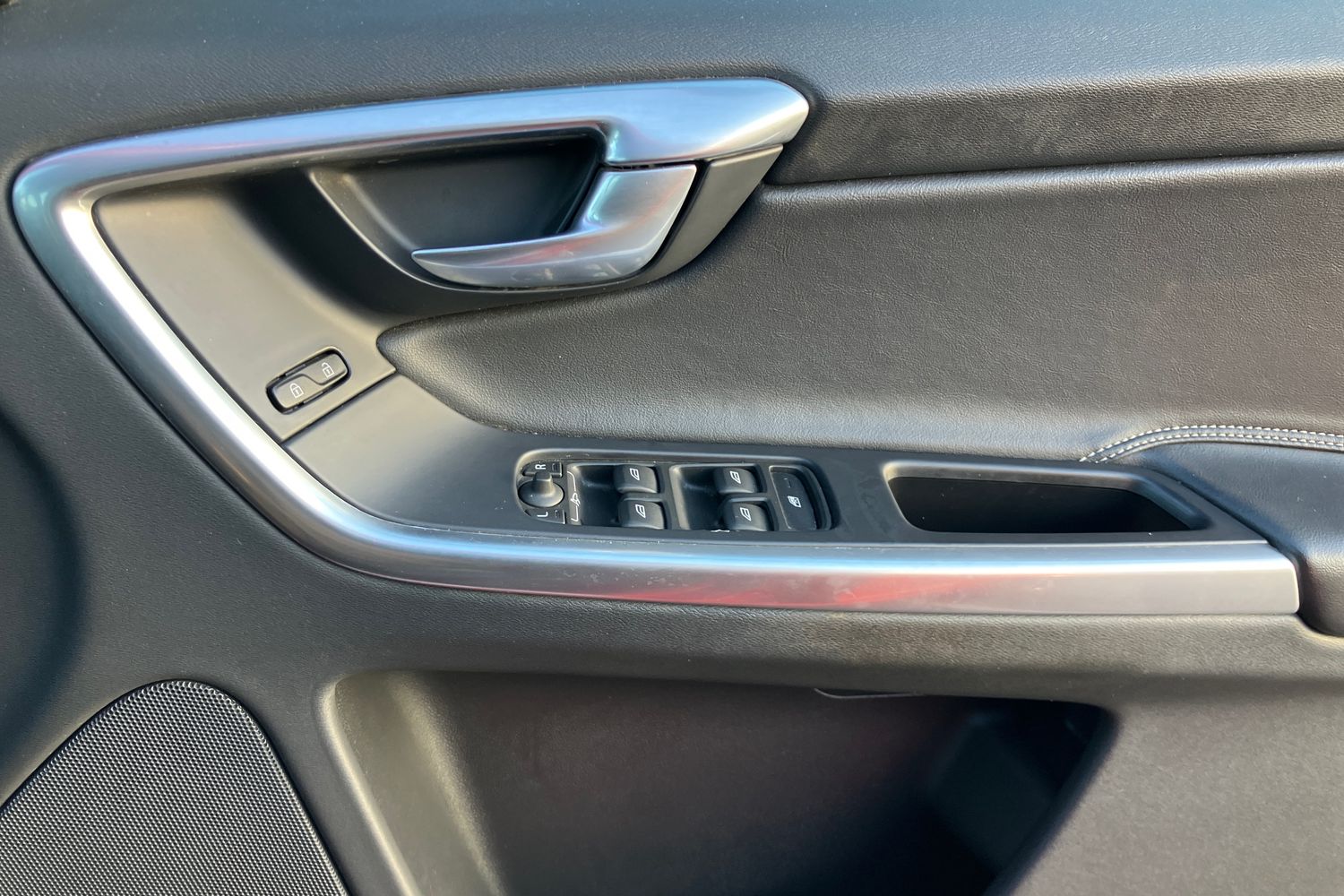 Used Volvo XC60 2016 for sale - 75879316: Photo 17