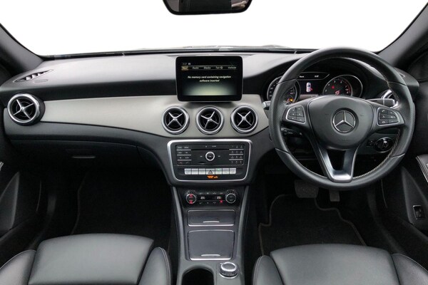 Used Mercedes-Benz GLA 2017 for sale - 75626194: Photo 3