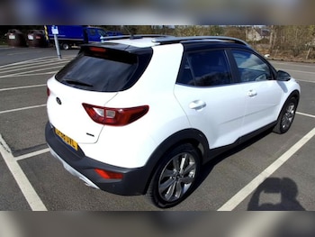 Used Kia Stonic 2018 for sale - 78311767: Photo