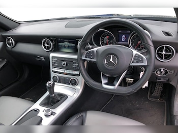 Used Mercedes-Benz SLC 2021 for sale - 76069698: Photo