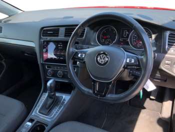 Used Volkswagen Golf 2017 for sale - 74608285: Photo