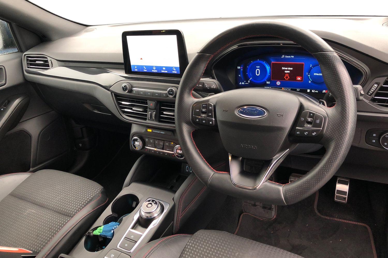 Used Ford Focus 2021 for sale - 76461014: Photo 2